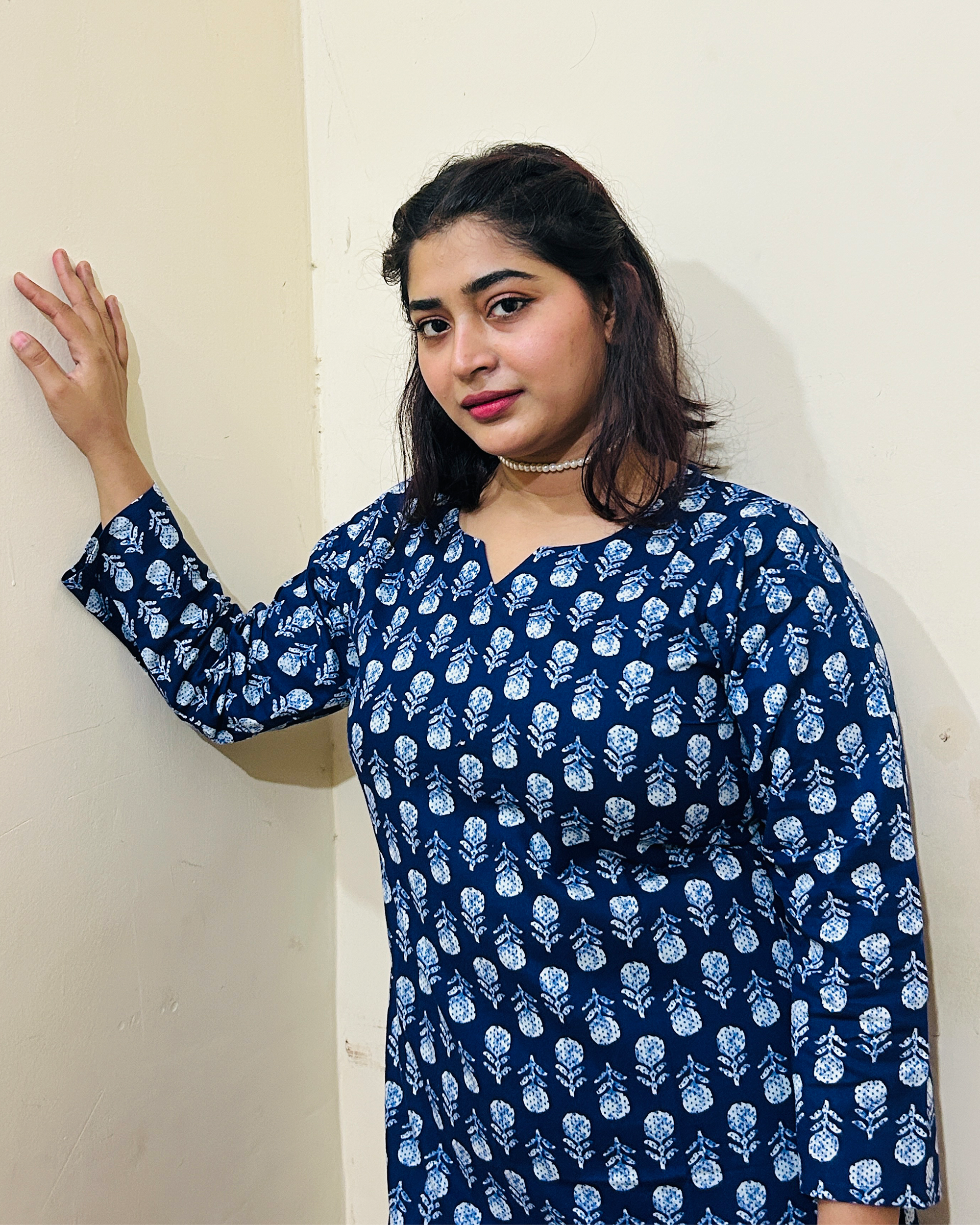 Afsana Notch Neck Sleeve Kurti