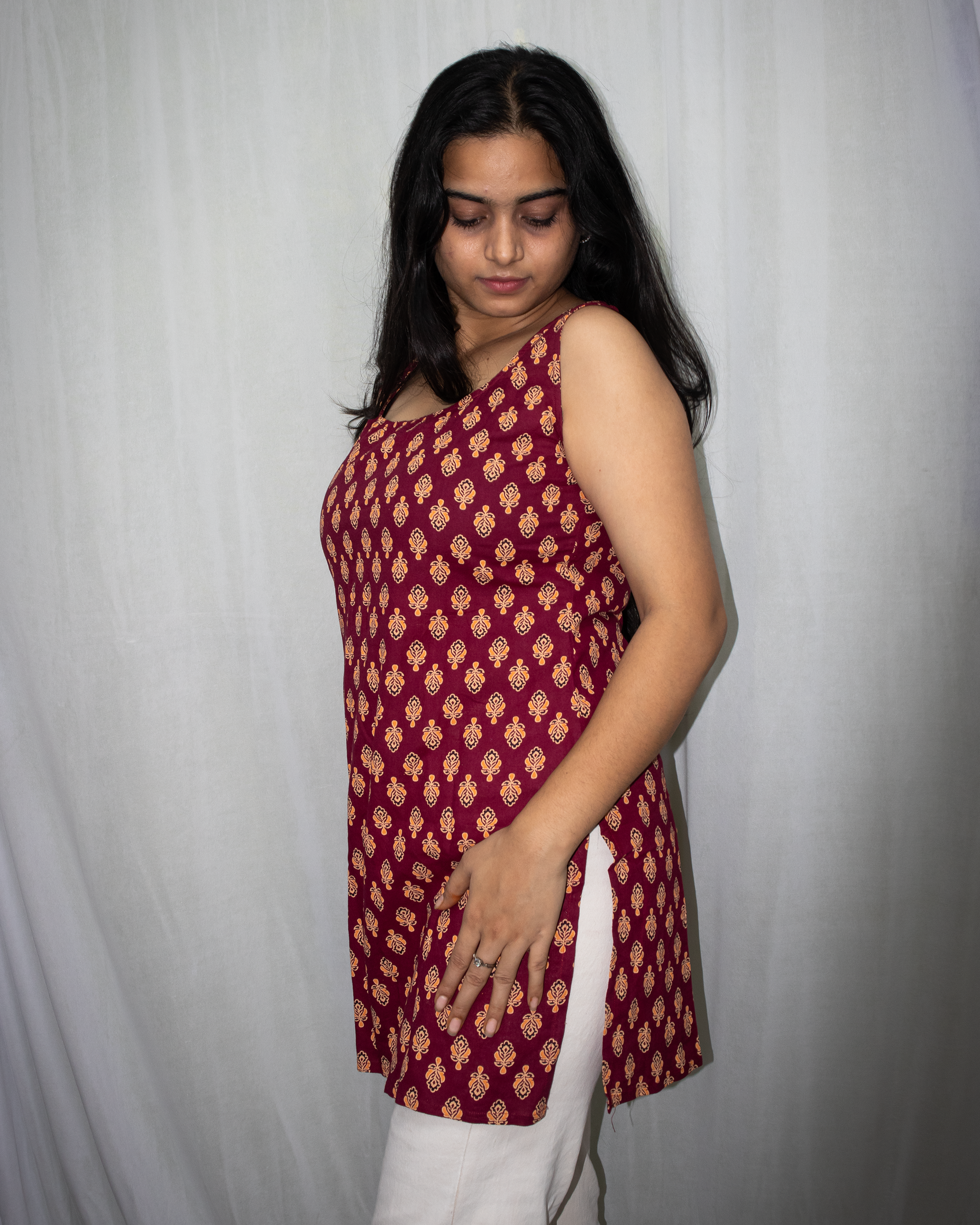 Noor Sleeveless Kurti