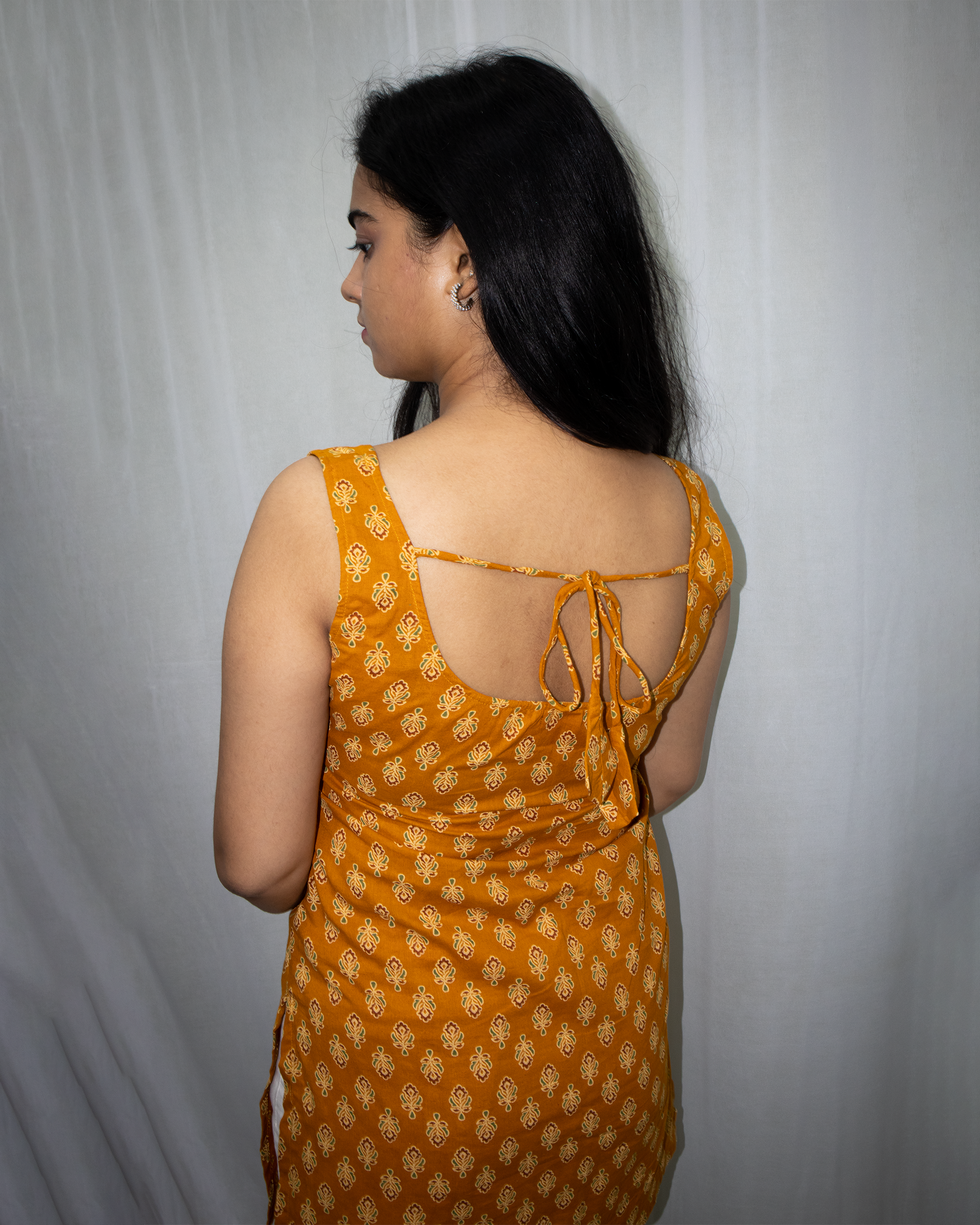 Noor Sleeveless Kurti