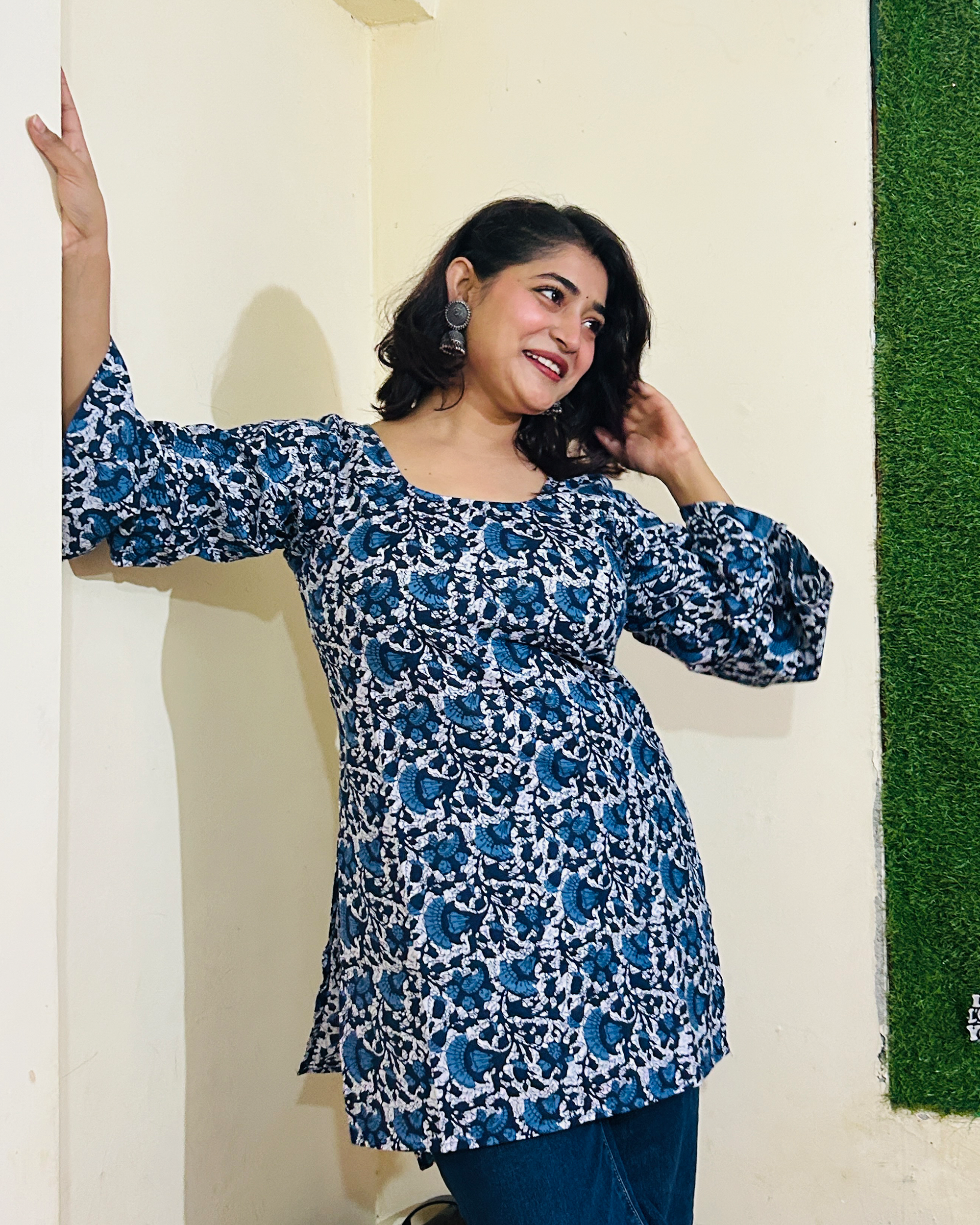 Rimsha Deep Back Bell Sleeve Kurti