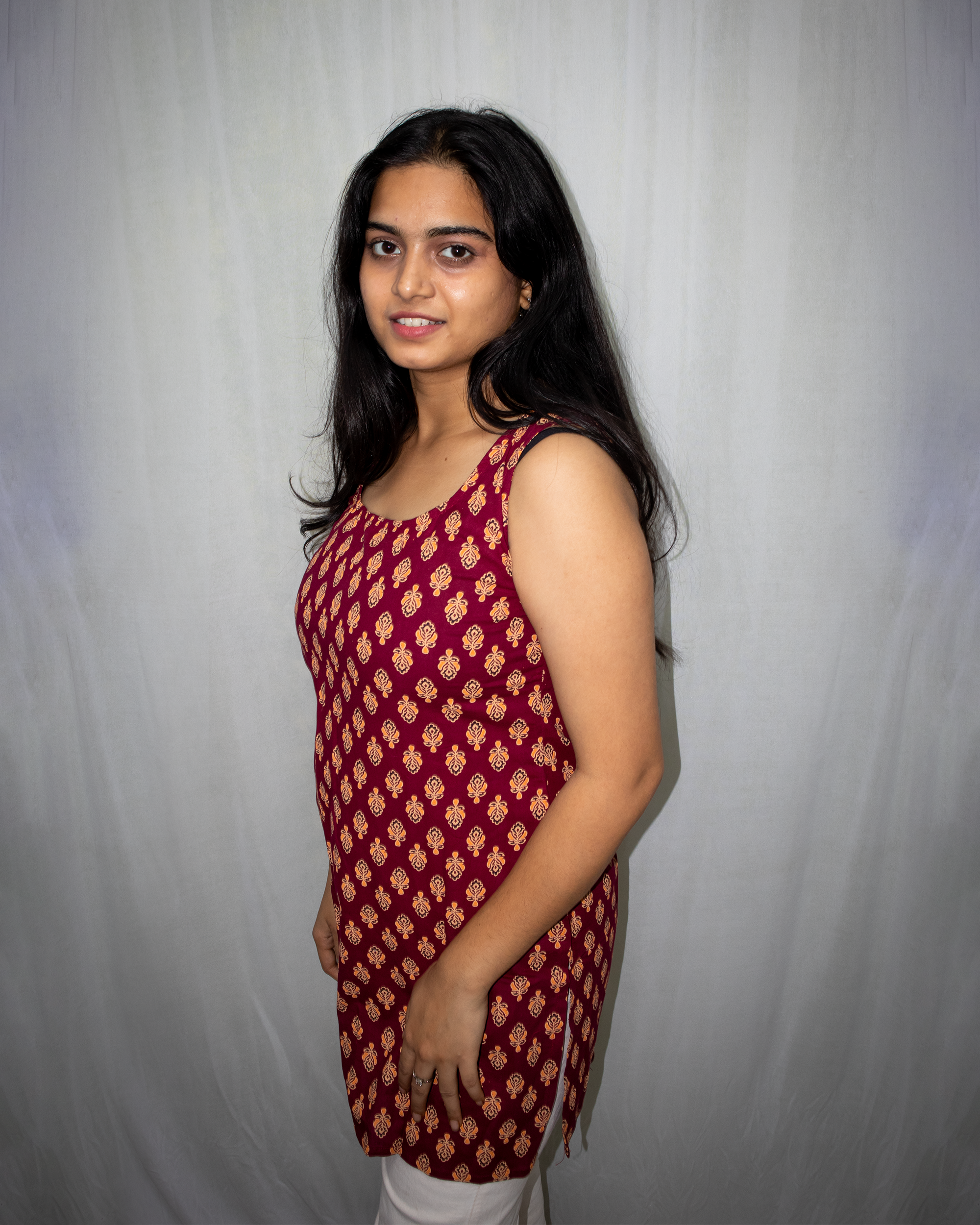 Noor Sleeveless Kurti