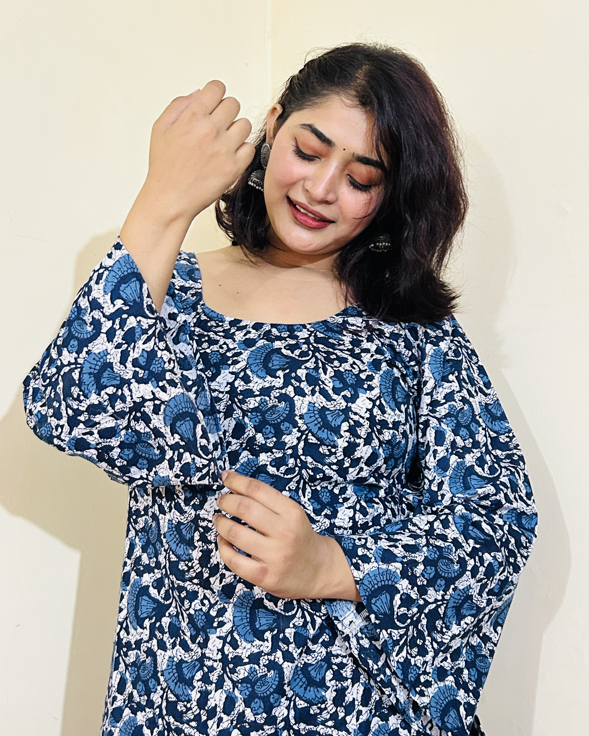 Rimsha Deep Back Bell Sleeve Kurti